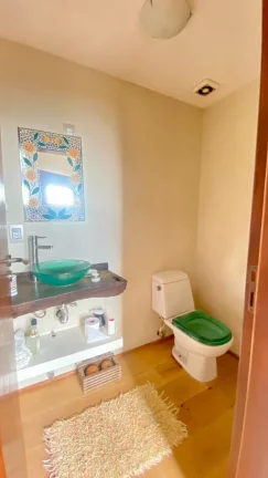 Imagem Imóvel de Luxo na Praia da Silveira: Casa com 3 Quartos, 1 Suíte e Garagem em Garopaba-SC!