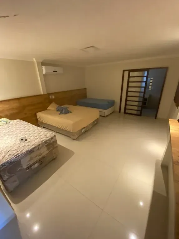 Imagem Casa com 5 Quartos à Venda ou Locação, 858 m² em De Lourdes - Fortaleza