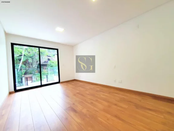 Imagem Casa para Venda em Teresópolis, Carlos Guinle, 3 dormitórios, 1 suíte, 3 banheiros, 2 vagas