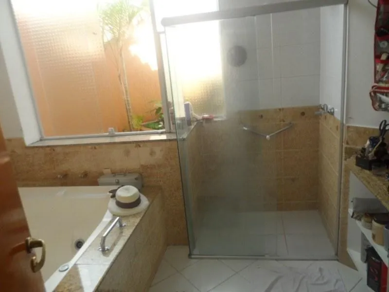 Imagem Sobrado à venda no condomínio Granja Olga III