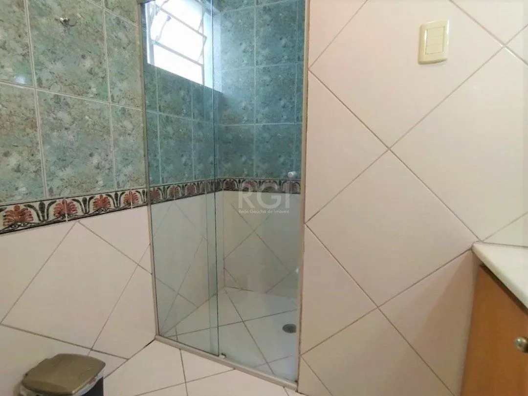 Imagem Casa para Venda - 150m², 4 dormitórios, sendo 3 suites, 2 vagas - Jardim Verde