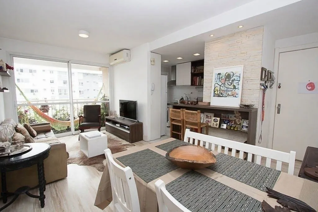 Imagem Vende-se apartamento com 2 quartos (1 suíte), 68m² e 2 vagas - Passo da Areia