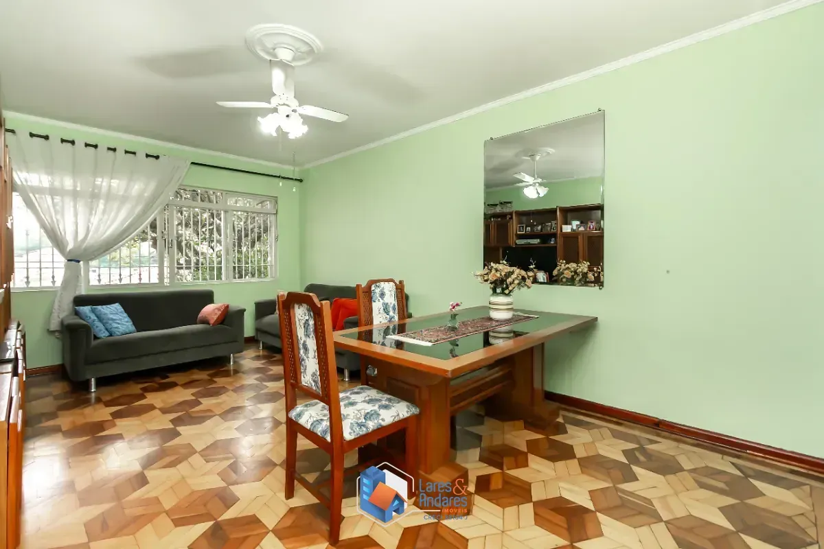 Foto do imóvel Casa para venda em Vila Marari com 4 quartos, sendo 2 suítes, 149m² em Avenida Marari