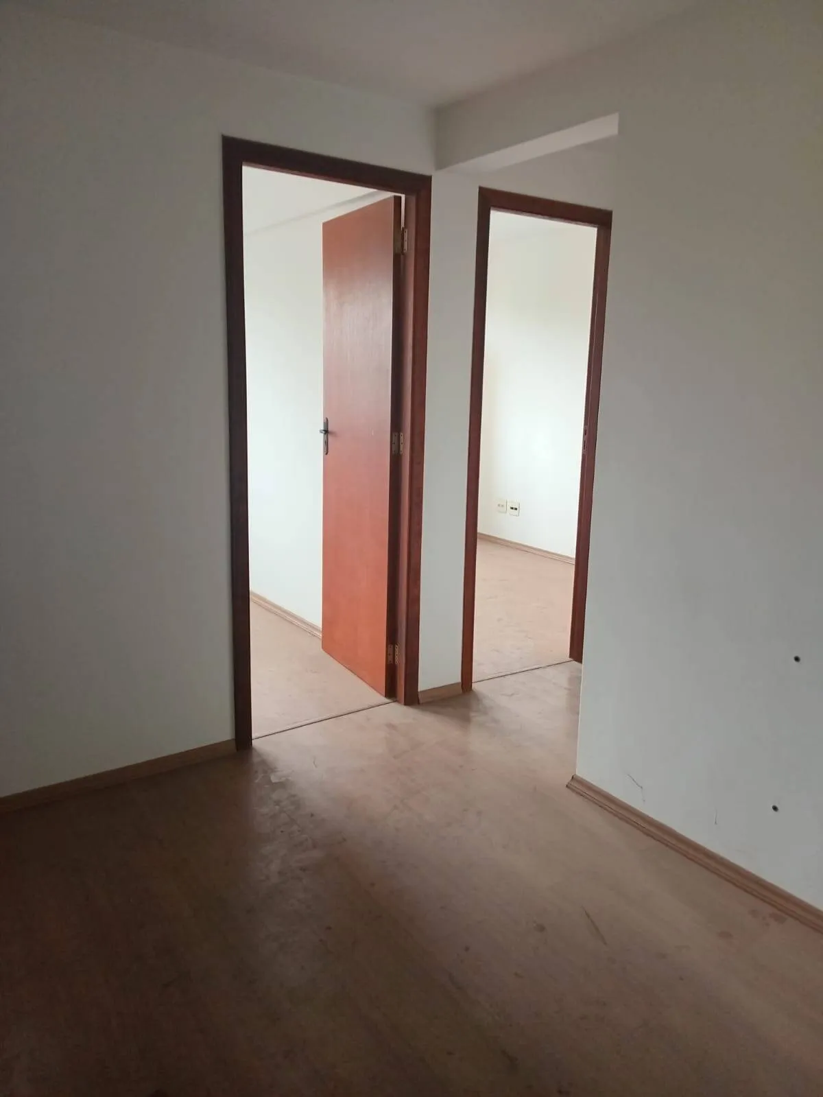 Imagem Sala Comercial de 105m² no Edifício Metrópolis - Alphaville