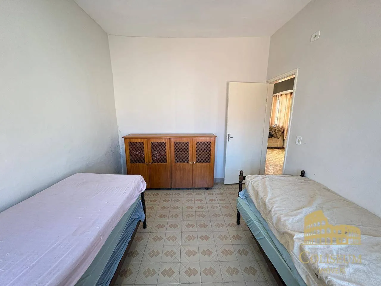 Imagem Casa com 2 dormitórios à venda no Jardim Imperador