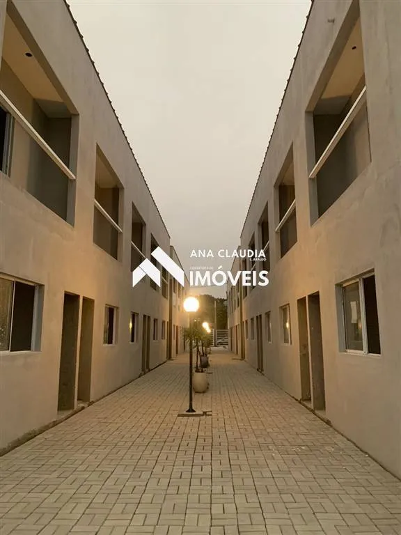 Imagem O Condomínio Vila Marques é composto por 20 sobrados de 74m²