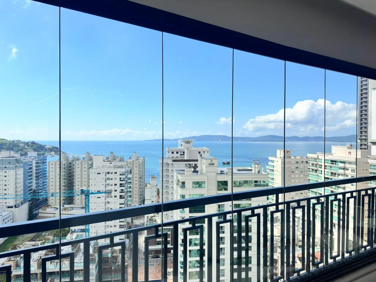 Imagem Apartamento com vista para o mar à venda com 160m2 por R$ 4.098.000,00