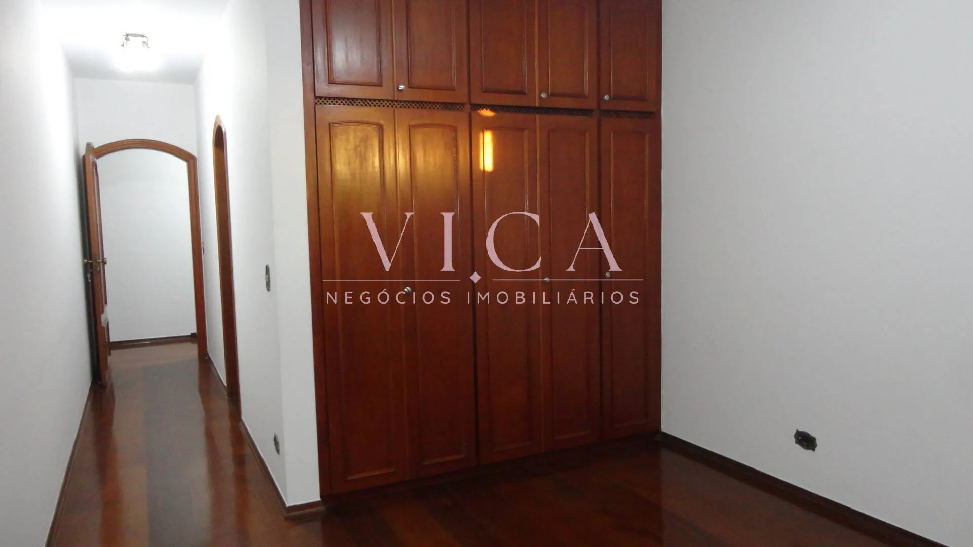 Imagem Casa com 4 dormitórios 475 m² para locação por R$ 20.000 - Alphaville/SP