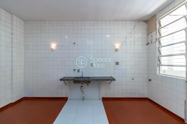 Imagem Esse apartamento é aquele imóvel que podemos chamar de "tela em branco", pois será vendido sem re...