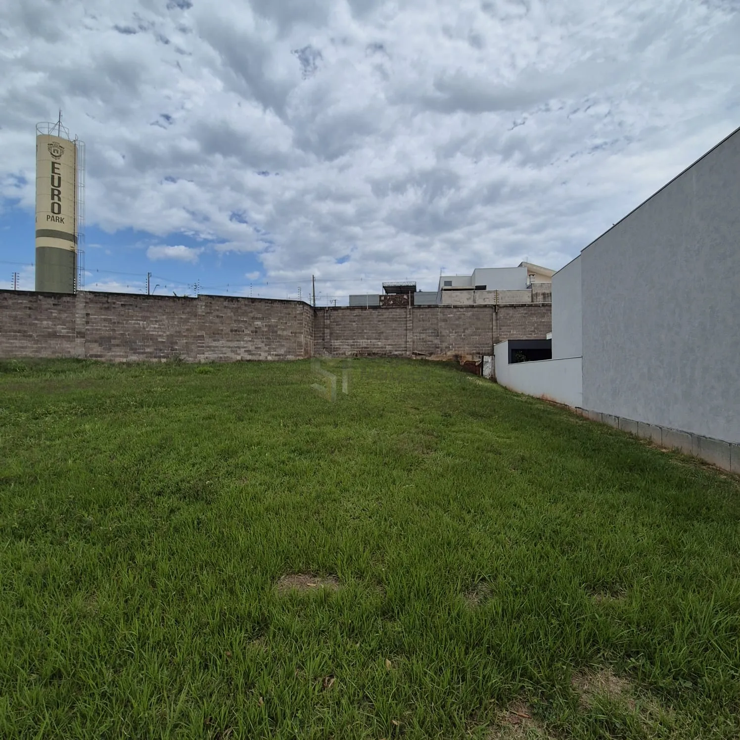 Imagem Terreno 378m Umuarama-PR 405