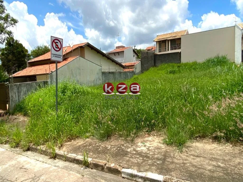 Imagem Terreno à venda em Valinhos-SP, Parque Nova Suíça - 300,00m² de área. Venha conferir!