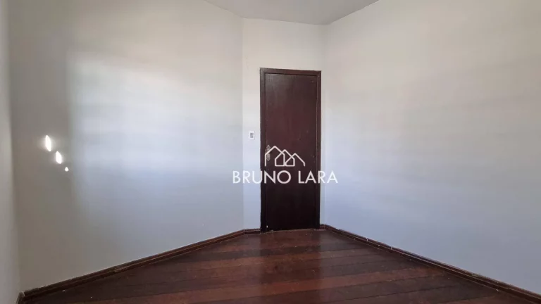 Imagem Casa disponível para locação no Centro - Igarapé/MG.