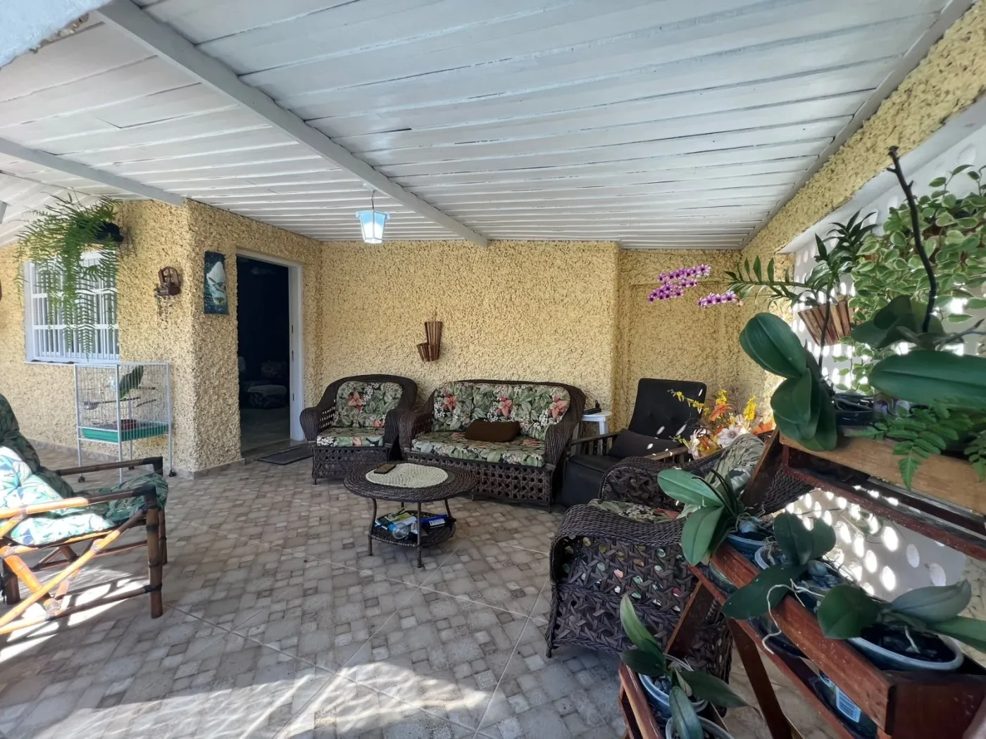 Imagem Casa para Venda em Praia Grande, Solemar, 3 dormitórios, 2 suítes, 1 banheiro, 2 vagas
