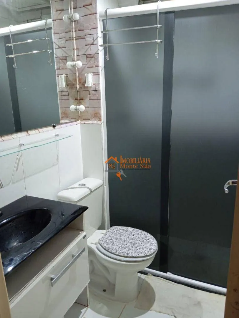 Imagem Apartamento com 2 dormitórios à venda, 45 m² por R$ 245.000,00 - Água Chata - Guarulhos/SP