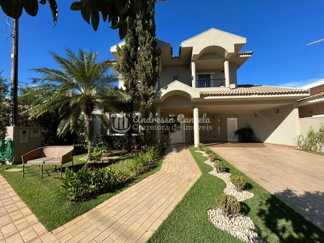 Foto do imóvel Gaivota I - Sobrado com 4 dormitórios à venda, 350 m² por R$ 2.290.000,00 - Gaivota I em Residencial Gaivota I, São José do Rio Preto - SP