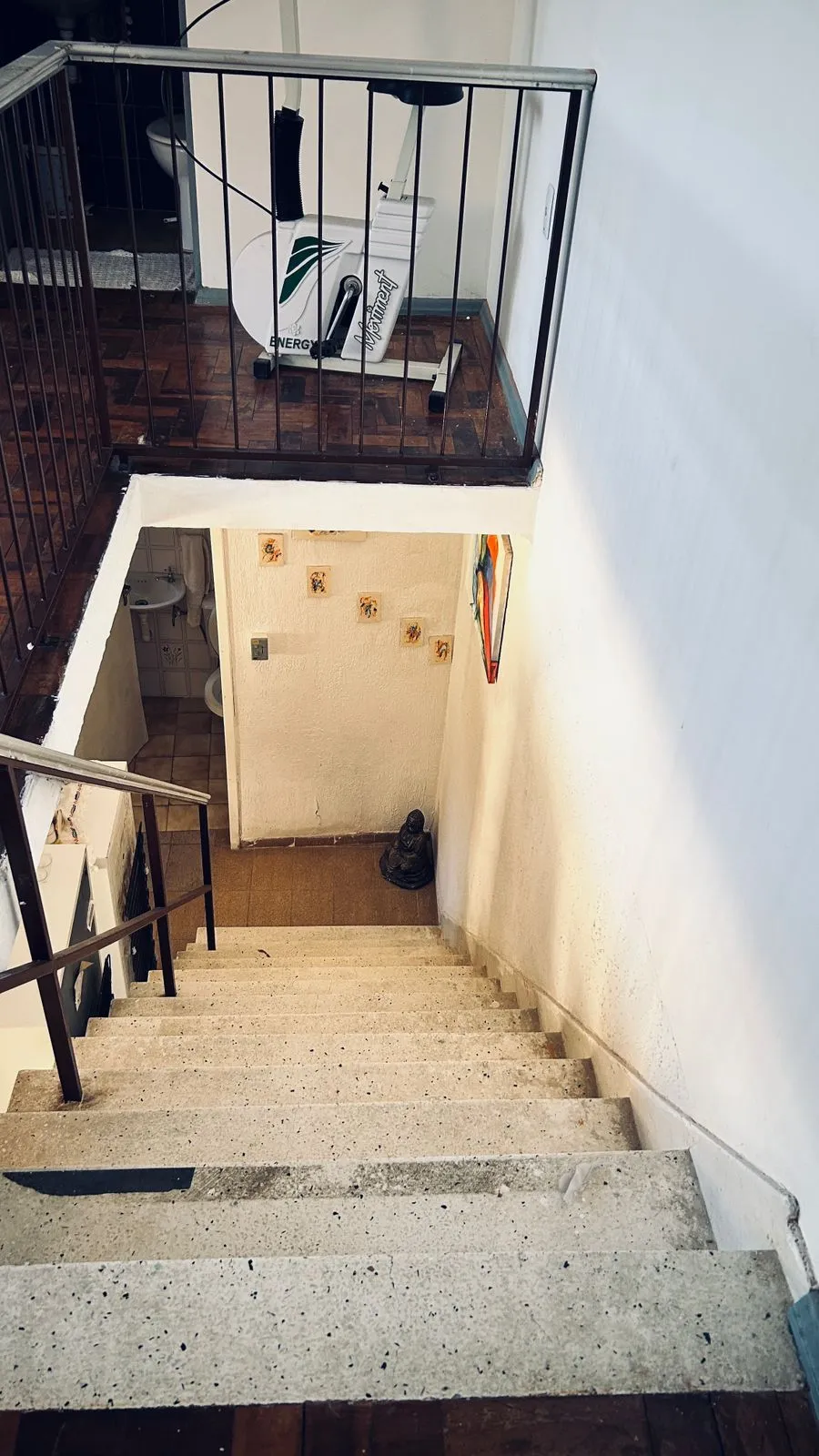 Imagem Casa com 2 dormitórios e edícula nos fundos no Bairro Nonoai