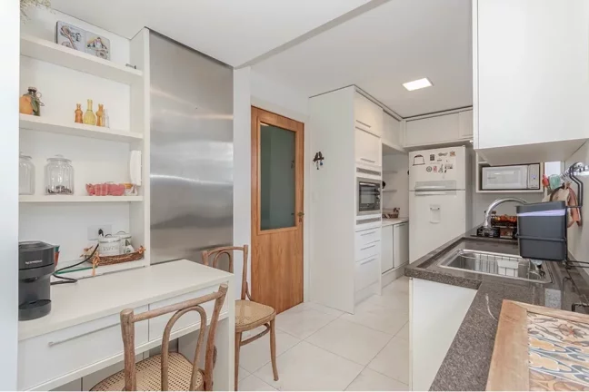 Imagem Apartamento para venda no bairro Chácara das Pedras em Porto Alegre