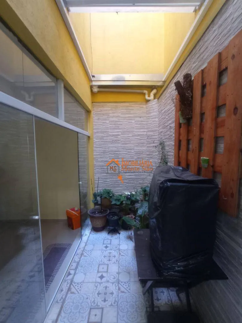 Imagem Sobrado com 5 dormitórios à venda, 200 m² por R$ 650.000,00 - Parque Flamengo - Guarulhos/SP