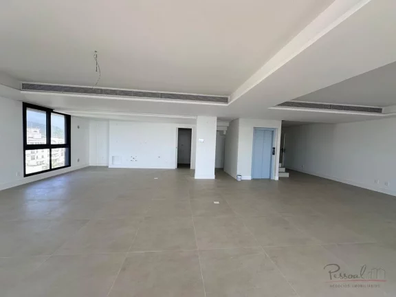 Imagem Unidade frente Cesar Nascimento. Cobertura Duplex, um luxo! Possui 3 suítes, todas com sacada e vis...
