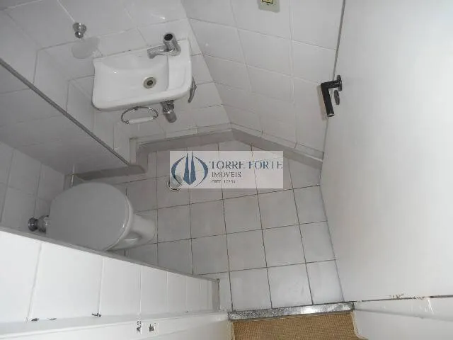 Imagem Ampla sala comercial com 86 m² em Indianópolis, 600 metros Metrô Moema