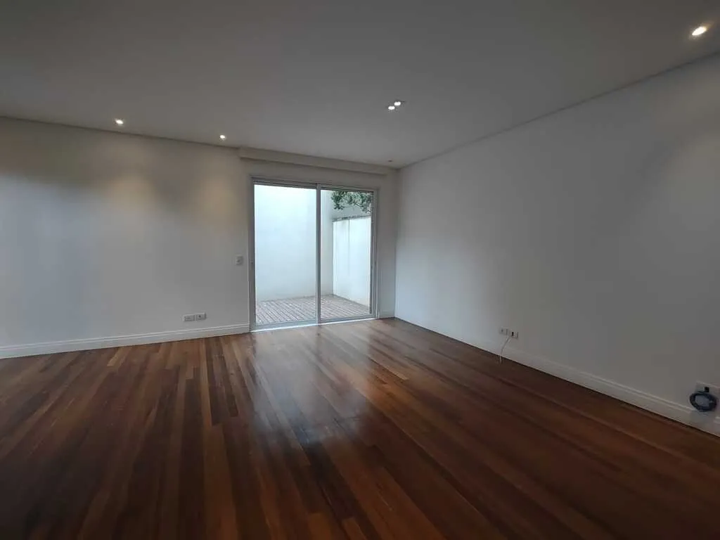 Imagem Casa Duplex 324,87M², 4Q, 4 Suítes, 7 Banheiros, 3 Vagas, Academia, Segurança 24h, Jardim, Portaria, Praça.