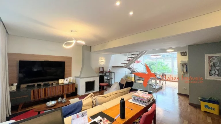 Imagem Casa em Condomínio na Vila Romana - 3 quartos, 1 suíte, 2 salas, 4 banheiros, 2 vagas - São Paulo-SP