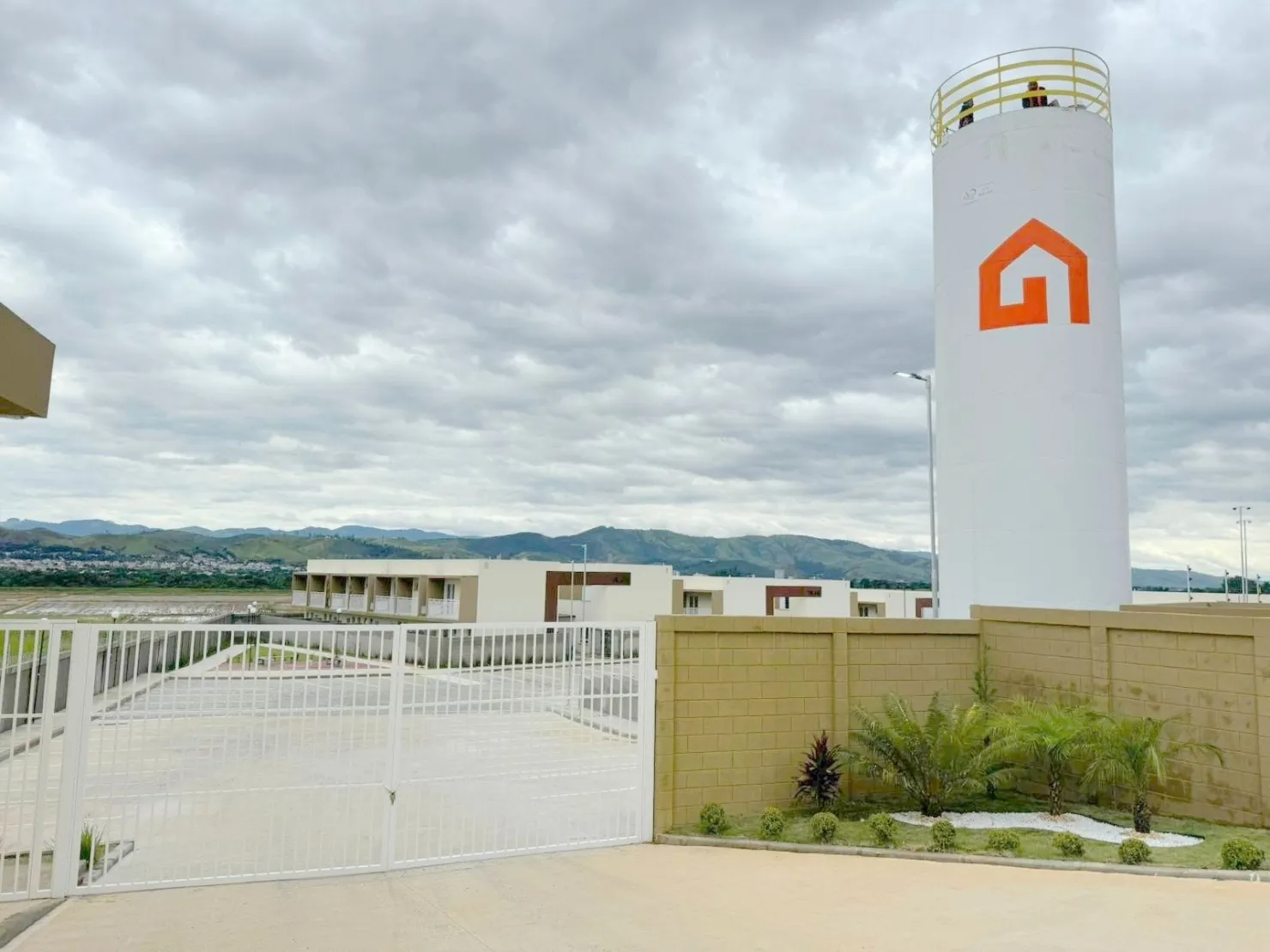 Imagem Sobrado novo, em condominio, à venda, Jardim Santa Luzia, Guaratinguetá, SP
