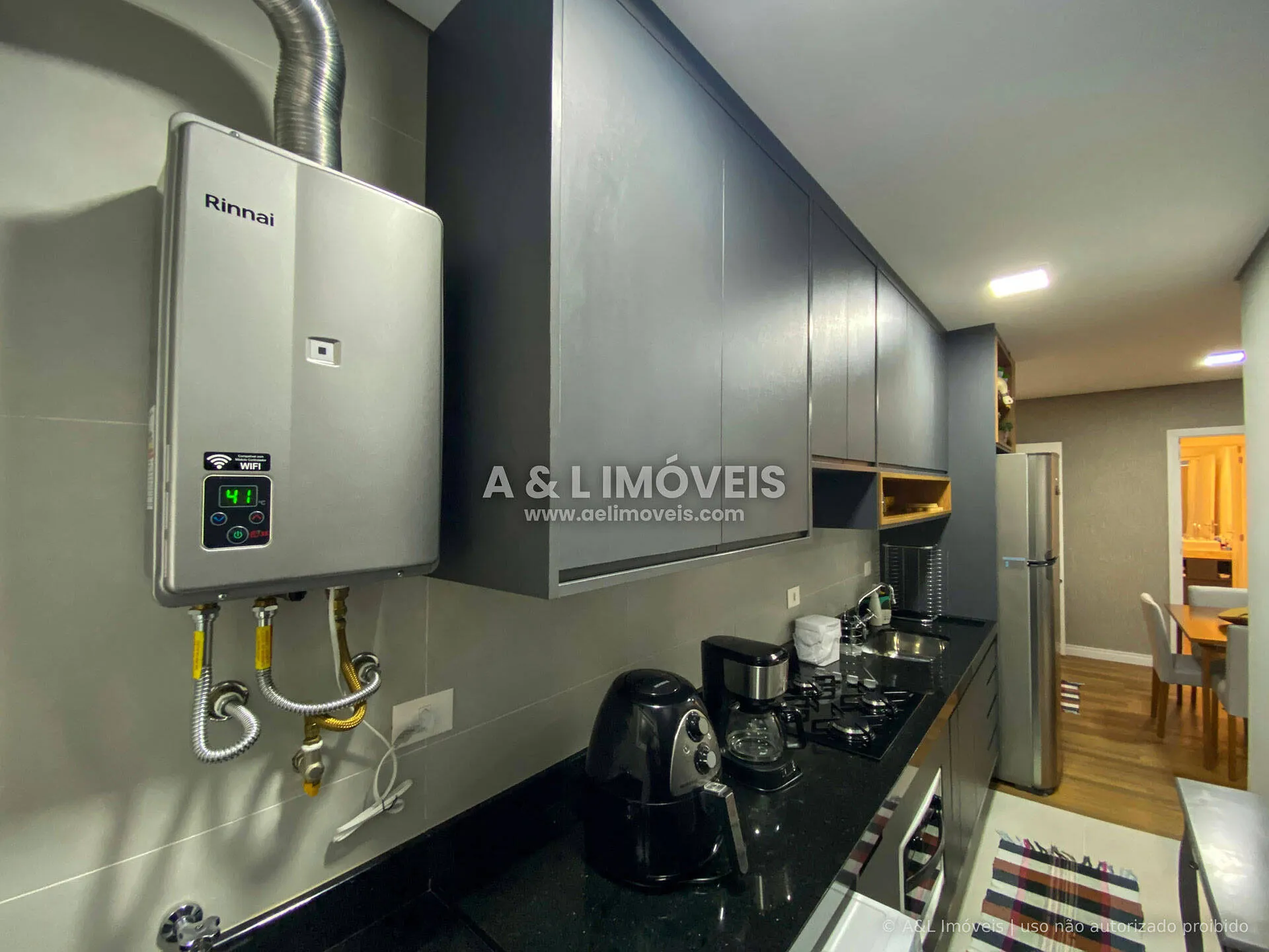 Imagem Apartamento em Campos do Jordão | 87,10 m² | Lareira e Varanda Privativa