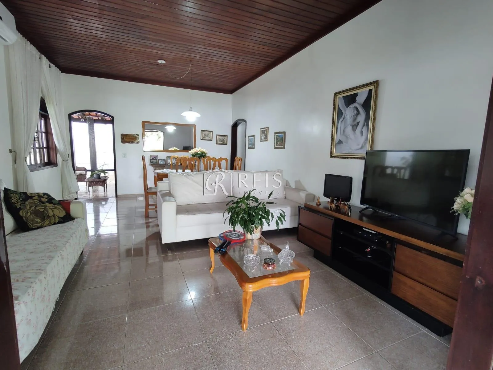 Imagem Casa para Venda em Rio das Ostras, Costazul, 5 dormitórios, 1 suíte, 3 banheiros, 4 vagas
