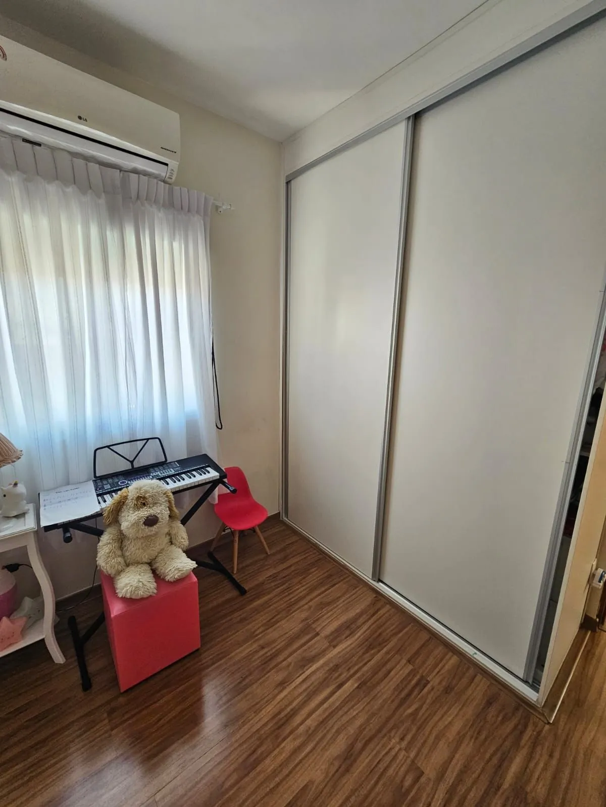 Imagem Viva o Sonho: Sobrado de Luxo no Condomínio Residencial Planalto