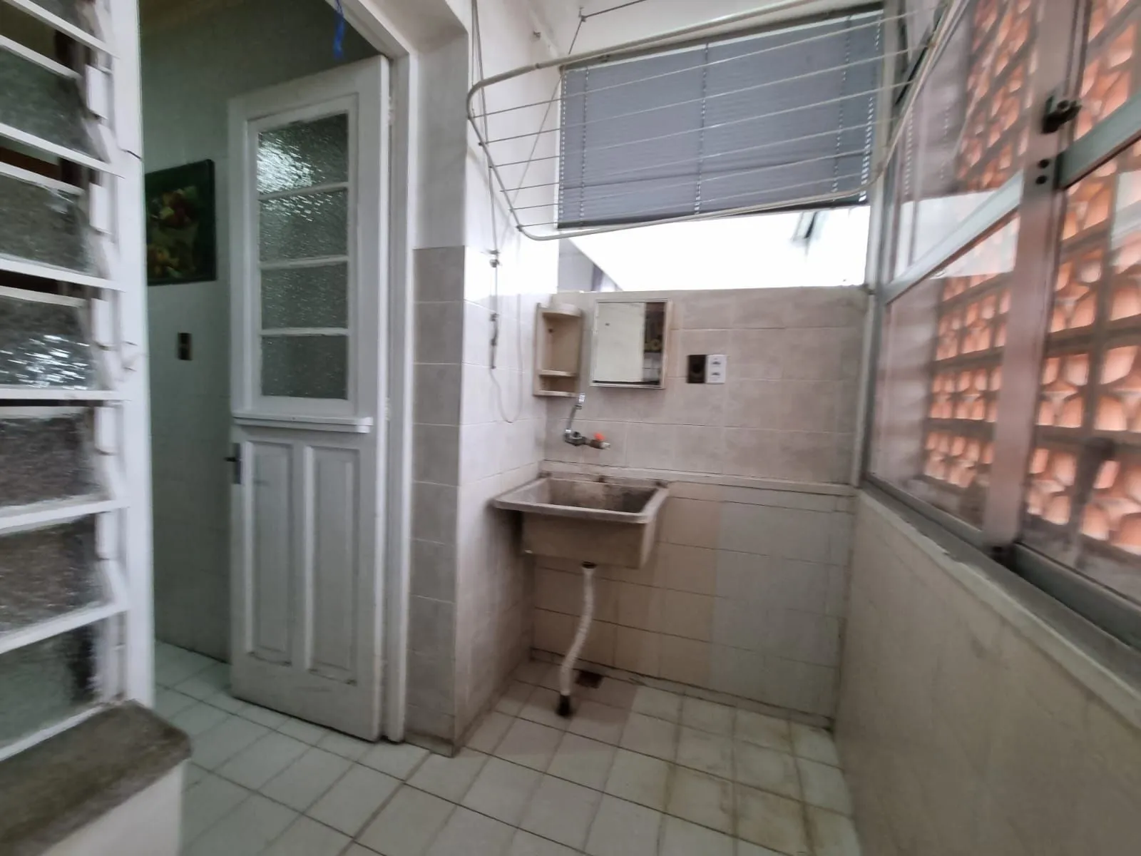 Imagem Apartamento de 3 dormitórios para venda no Bairro Azenha