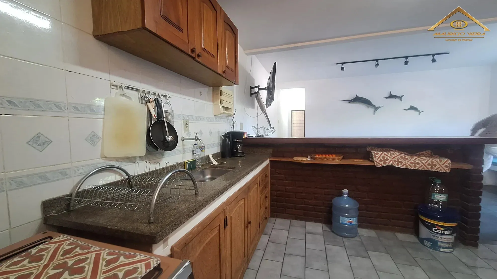 Imagem Linda casa na Ogiva, em condomínio fechado, porteira fechada e com preço abaixo do mercado. Em frente ao Clube Náutico.