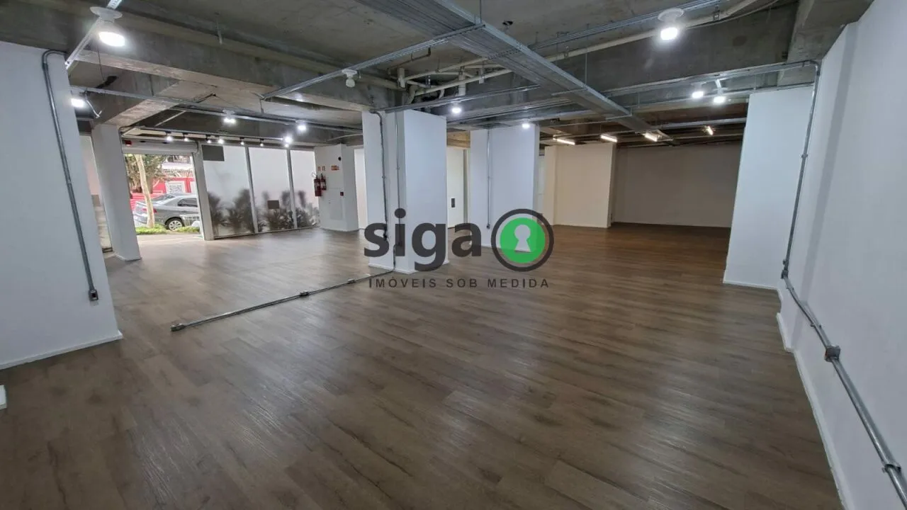 Foto do imóvel Loja para locação em Pinheiros com 195m² em vão livre