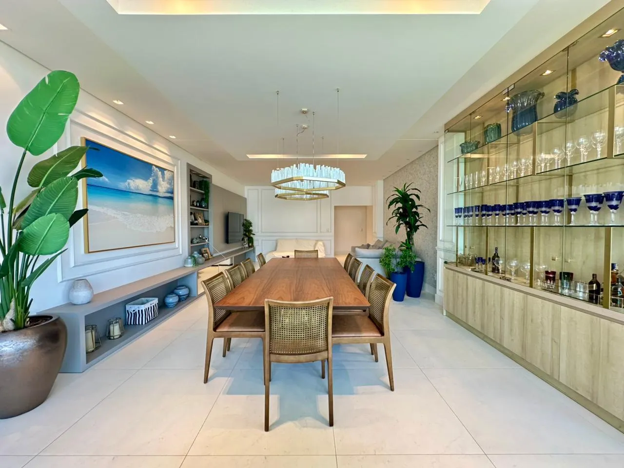 Imagem Apartamento com vista para o mar à venda com 190m2 por R$ 4.500.000,00