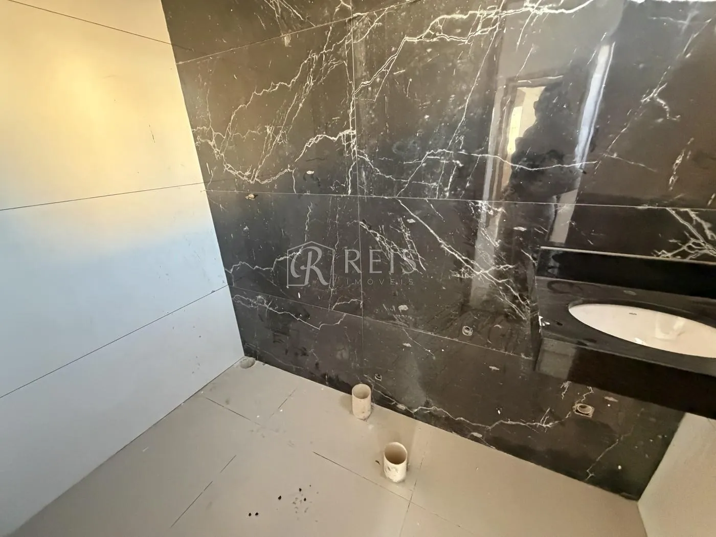 Imagem Casa para Venda em Rio das Ostras, Enseada das Gaivotas, 3 dormitórios, 1 suíte, 2 banheiros, 1 vaga