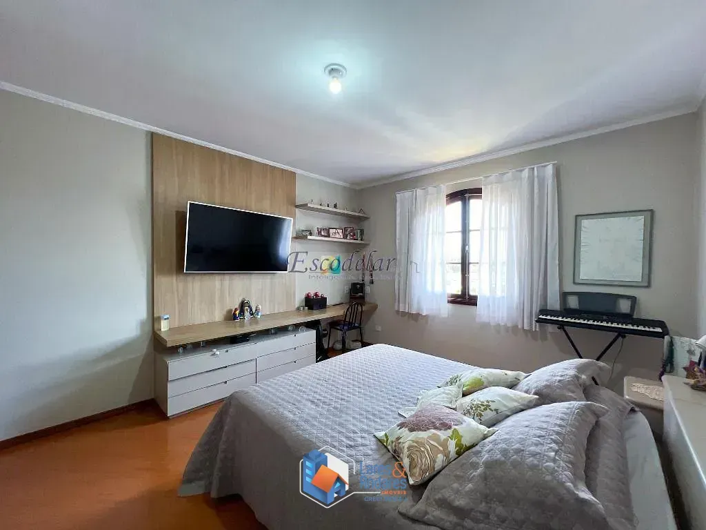 Imagem Sobrado para venda em Jardim Franca com 3 quartos, sendo 1 suíte, 144m²