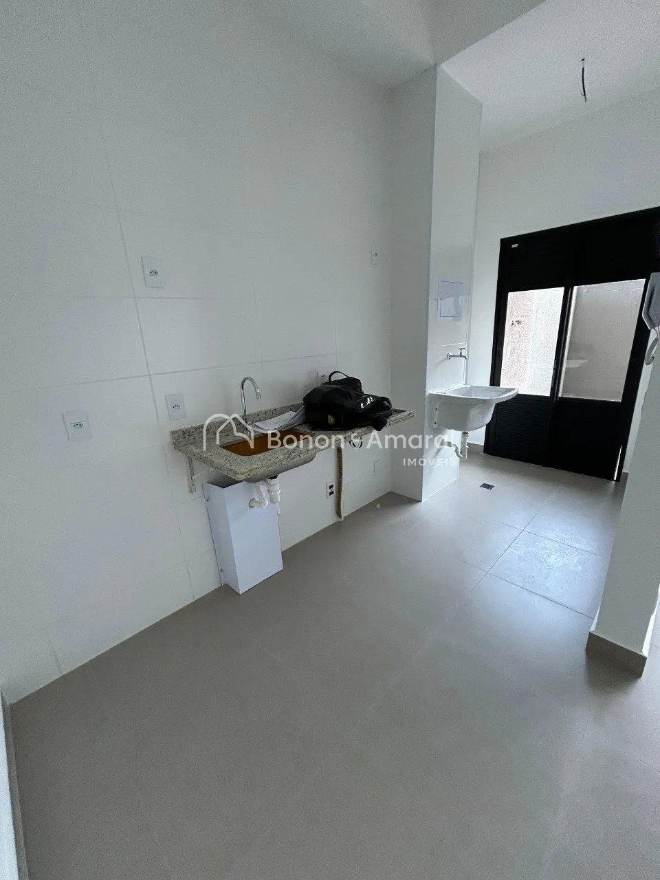 Imagem Apartamento Garden a venda com 2 Quartos sendo 1 suíte, 2 banheiros e 2 vagas Mansões Santo Antonio 61m²