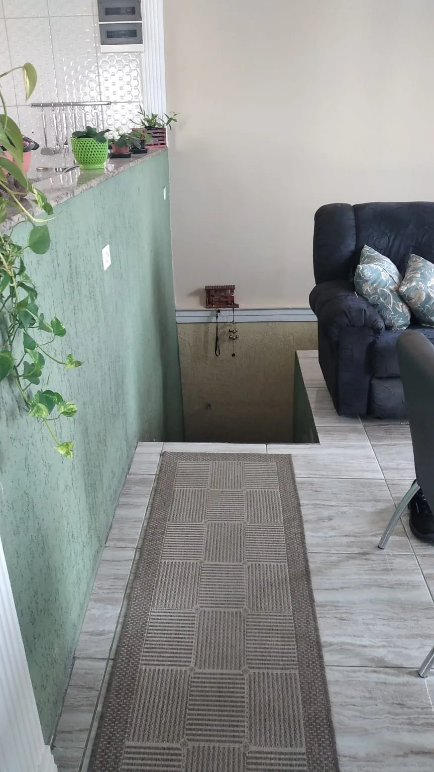 Imagem Salão Comercial e Casa à Venda no Jd. Sto. Amaro, Zona Norte de Sorocaba - 94m² e 90m²