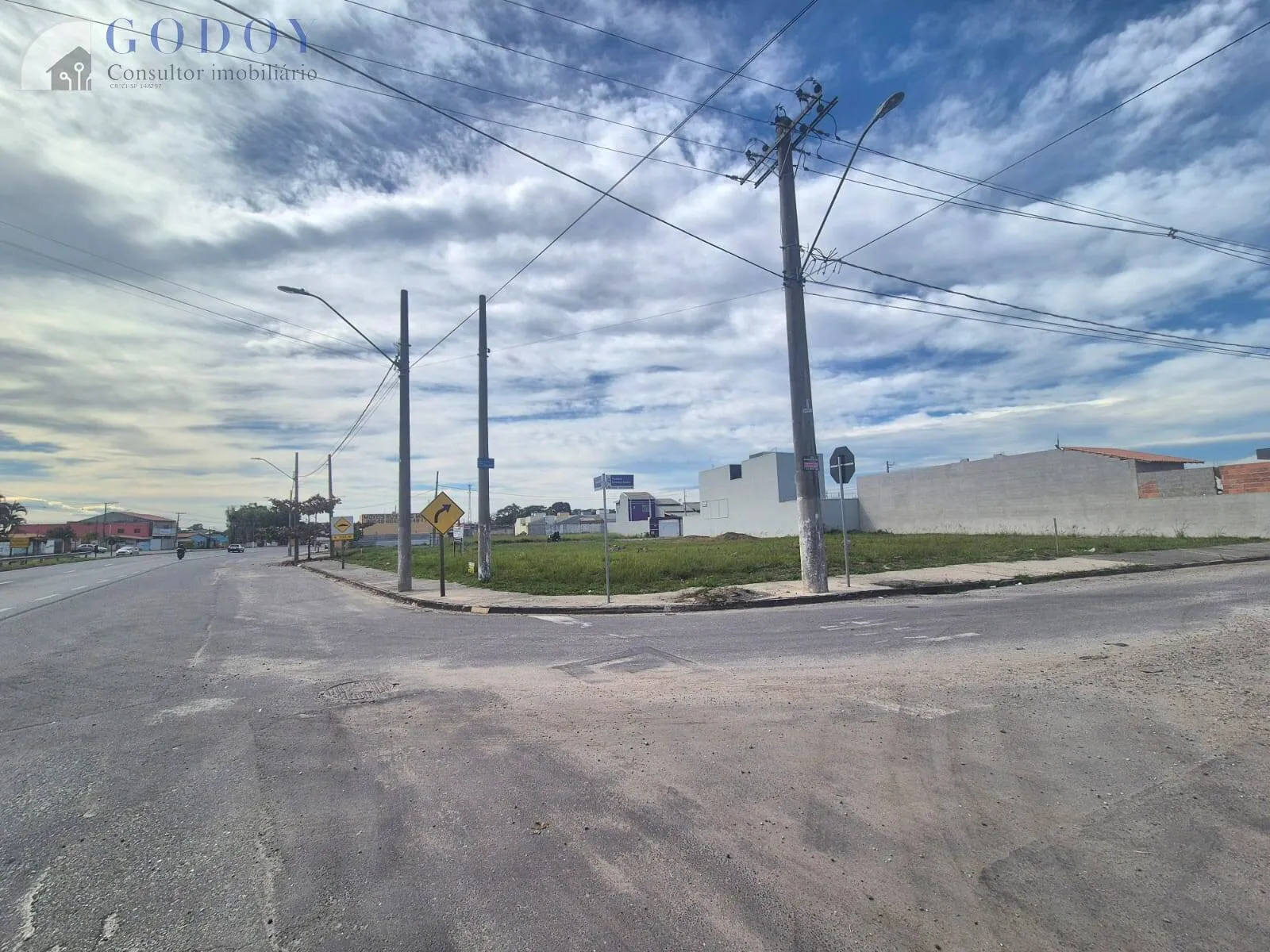 Imagem Oportunidade Comercial em Moreira César - Terreno com 1.015m² de Esquina