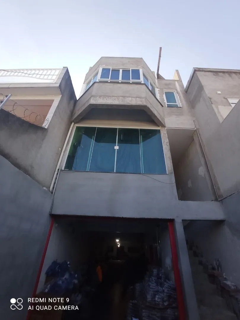 Imagem Sobrado com 3 dormitórios à venda, 350 m² por R$ 779.000,00 - Jardim Adriana - Guarulhos/SP