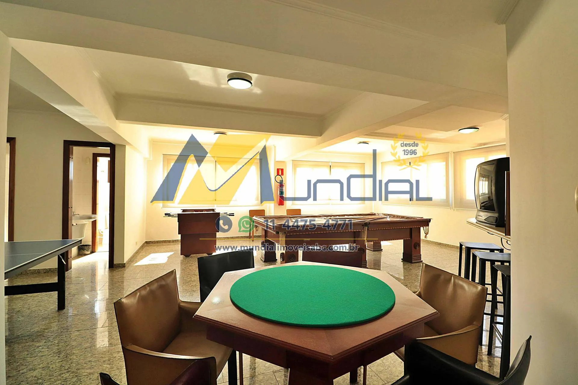 Imagem Apartamento amplo para locação na Vila Bastos - 180 m² e 4 vagas