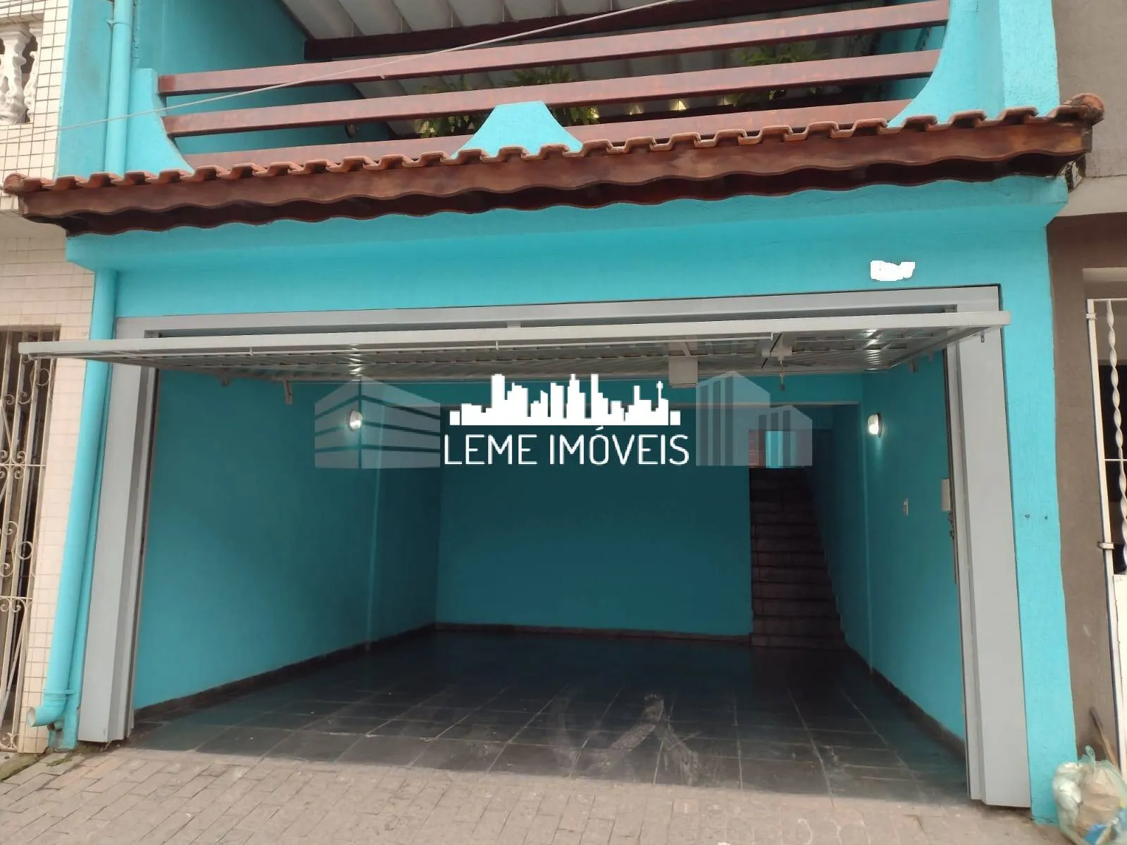 Imagem LINDO SOBRADO! ACEITA FINANCIAMENTO HABITACIONAL E UTILIZAÇÃO DO FGTS!!!