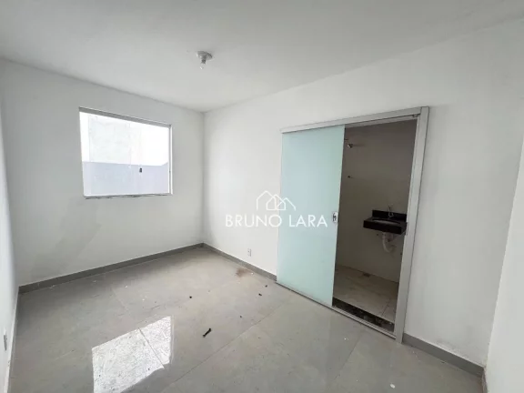 Imagem Casa à Venda em Betim, no Bairro Tiradentes