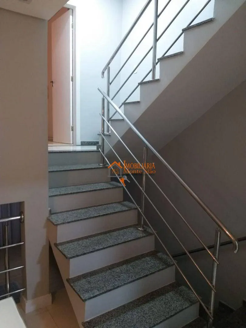 Imagem Casa com 3 dormitórios à venda por R$ 750.000,00 - Vila Rio de Janeiro - Guarulhos/SP