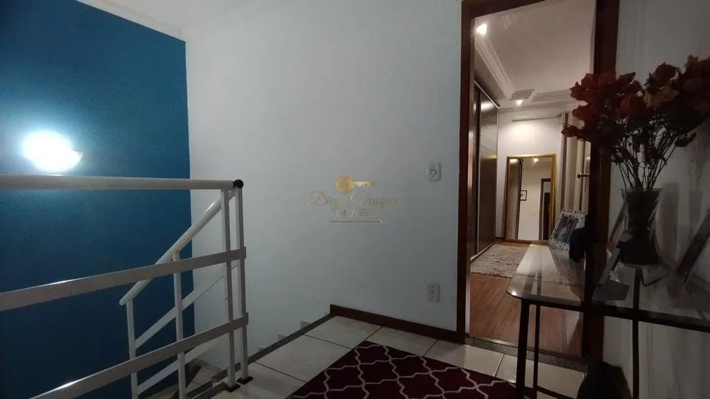 Imagem Casa em Condomínio para Venda em Teresópolis / RJ no bairro Araras
