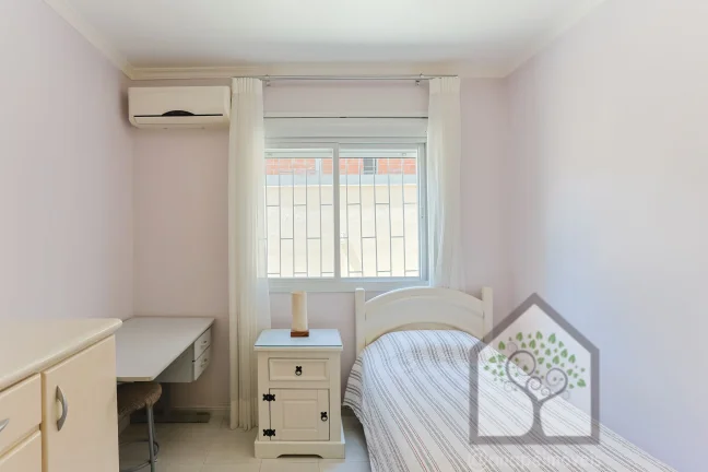 Imagem Casa com 4 quartos à venda na Trindade
