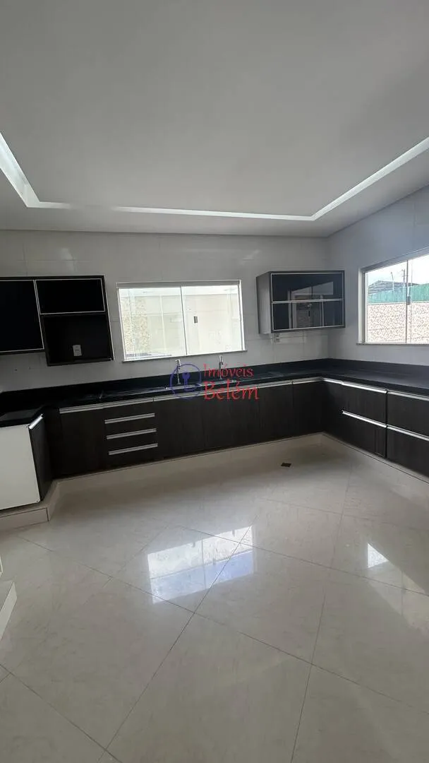 Imagem Mansão 3 Suítes com Piscina e Pé-Direito Duplo - Montenegro Boulevard