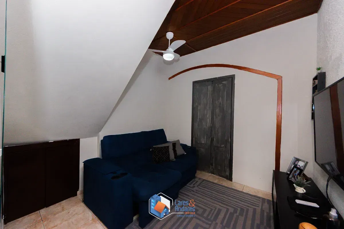 Imagem Sobrado para venda em Parque Panamericano com 4 quartos, 190m²