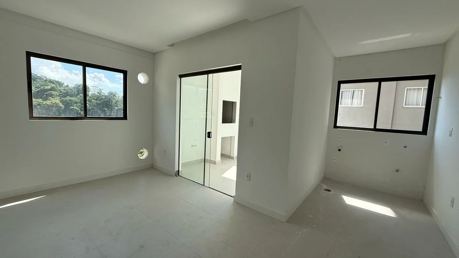Imagem Apartamento com vista para o mar à venda com 67.83m2 por R$ 850.000,00