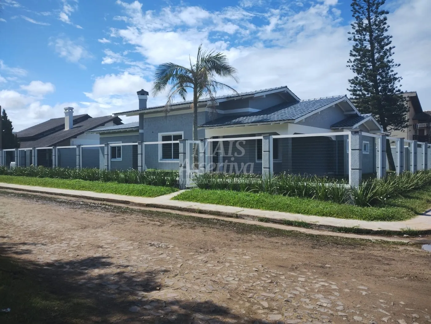 Foto do imóvel Excelente casa a venda em Tramandaí - 3 dormitórios, 2 vagas de garagem